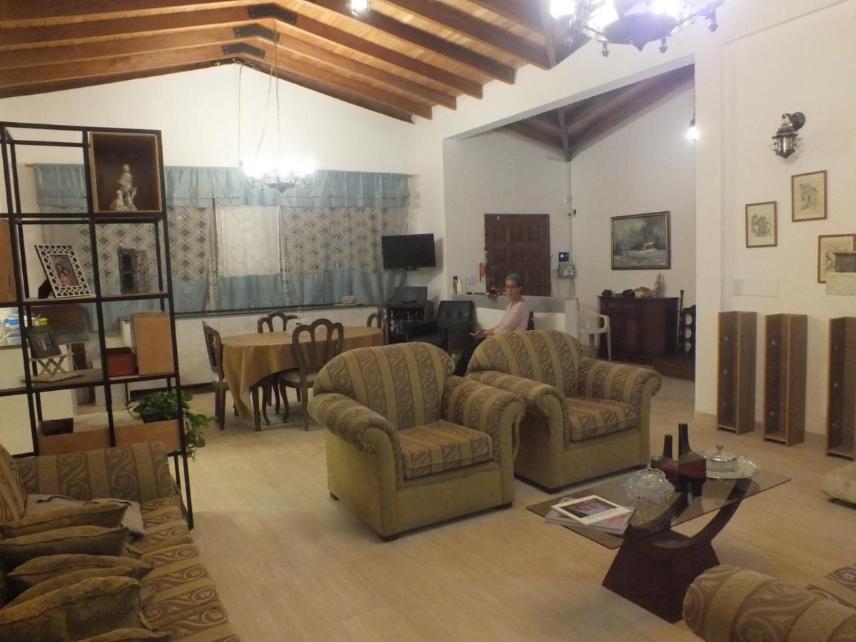 Quito Eco Lodge Airport - B&B Tababela Eksteriør bilde