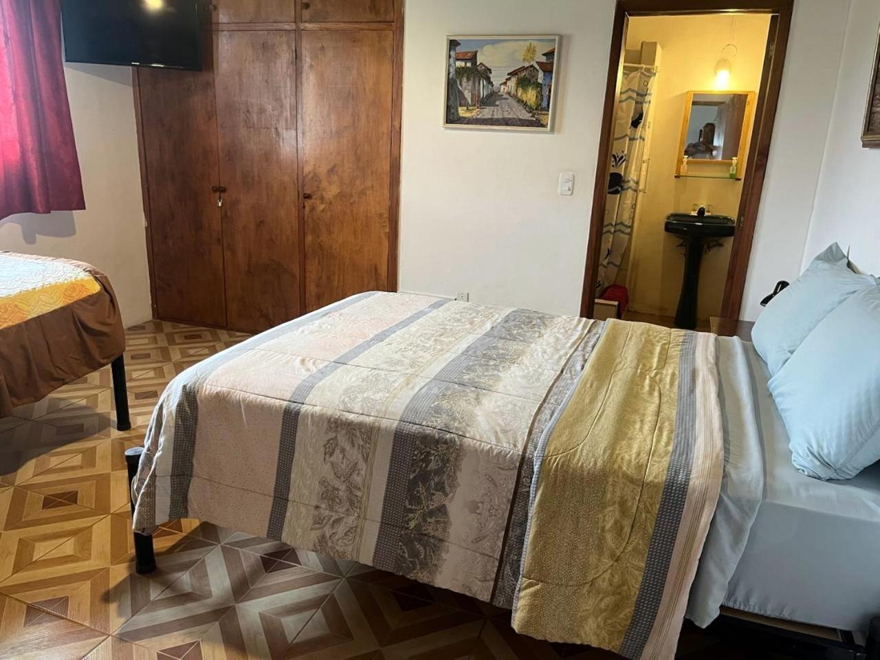 Quito Eco Lodge Airport - B&B Tababela Eksteriør bilde